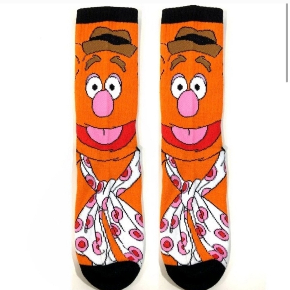4/$25 Disney Muppets Fozzy Bear Novelty Crew Socks Unisex New Orange Socks